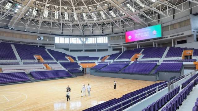 升入U21，阿森纳15岁2米门将发文庆祝并剑指挑战拉亚